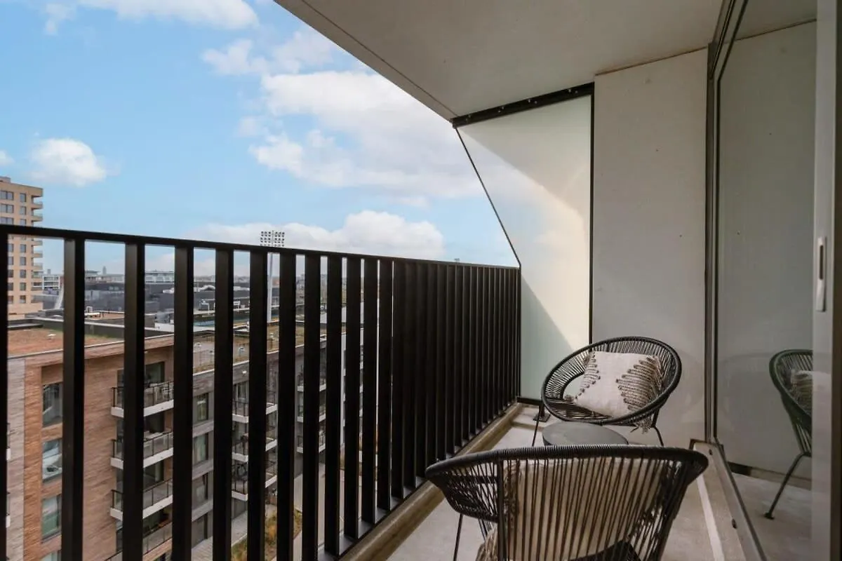 Huswell - Seaside Apartment With Shared Pool Ostend